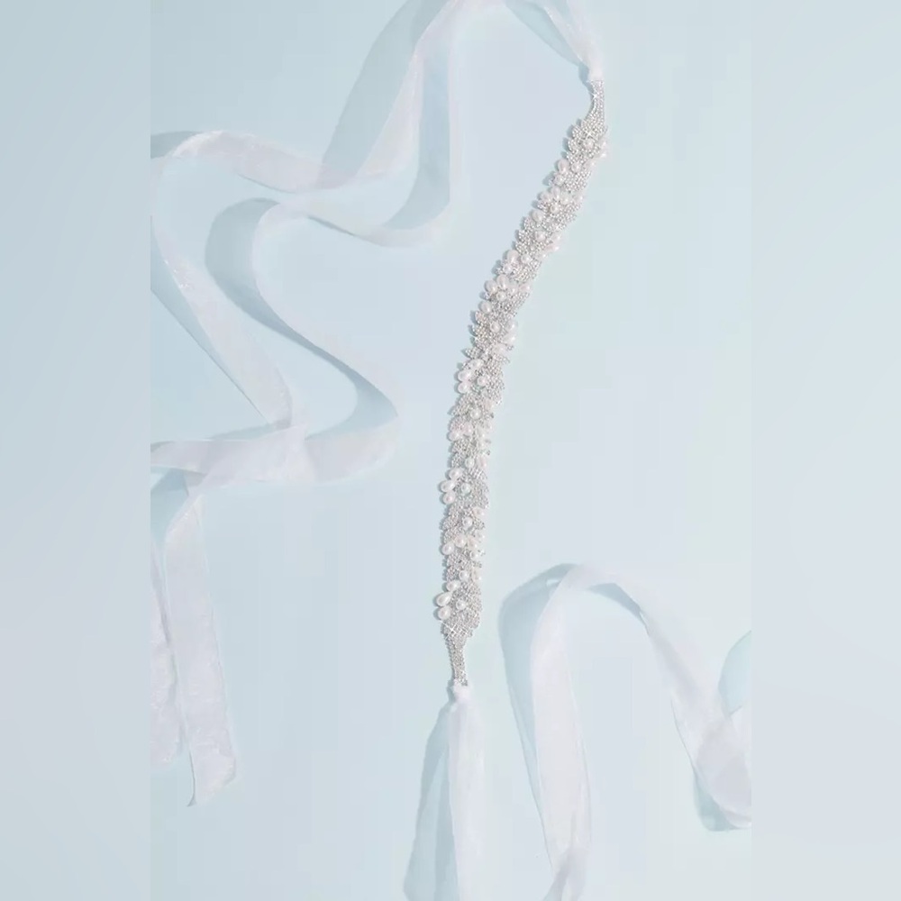 Crystal and Freshwater Pearl Filigree Leaf Sash